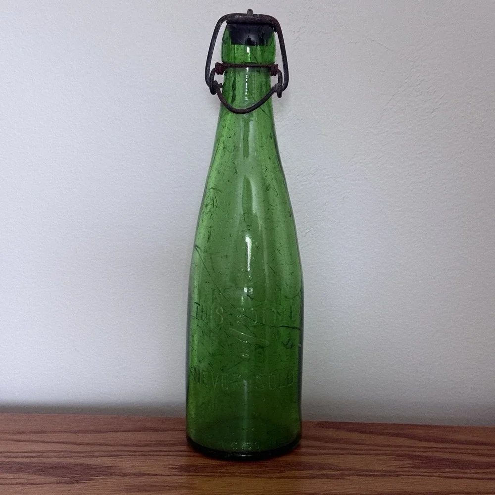 Columbia Weiss Beer Brewery St Louis MO Green Blob Bottle Pre Prohibition I G Co